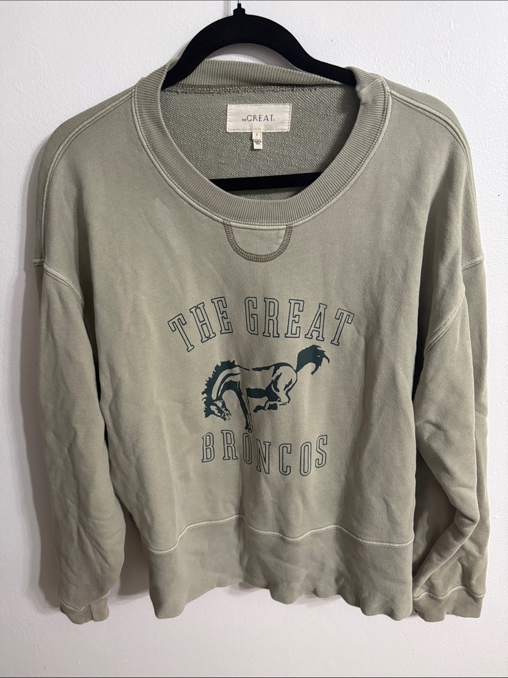 The Great. The League The Great Broncos Sweatshirt SZ 3/ Large